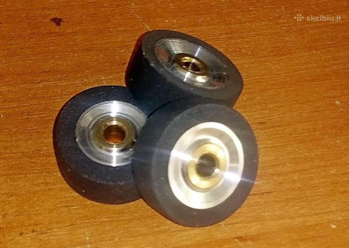 Akai Sony Revox Teac Sojuz Otari ir kt. rolikai