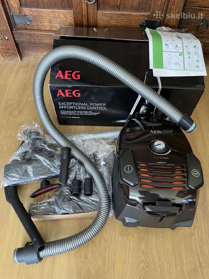 Naujas Aeg Vx6-2 X force dulkių siurblys puikus