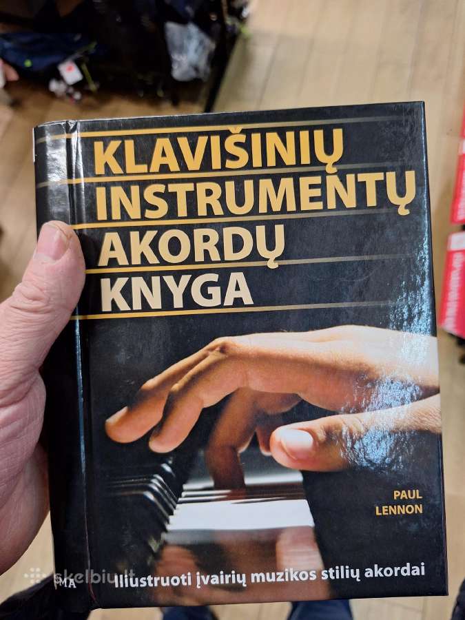 Klavišinių instrumentų akordų knyga
