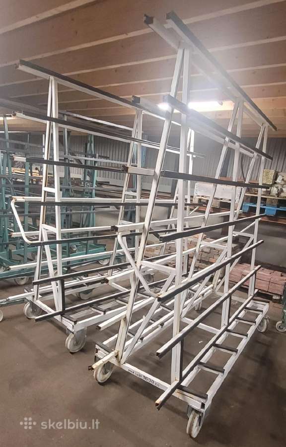 Transportinės piramidės stiklui/vežimėliai