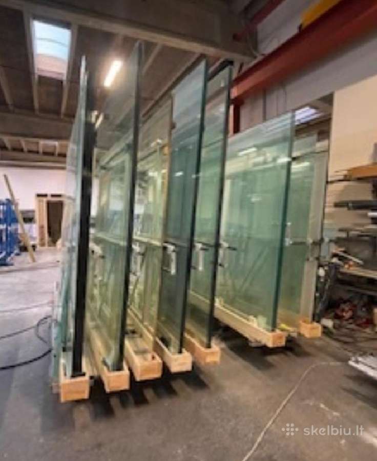 Kompaktinis stiklo sandėlys (glass storage)