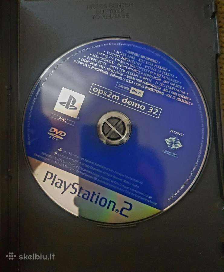 Playstation 2 Official Magazine - UK with Tenchu - nuotraukos Nr. 2