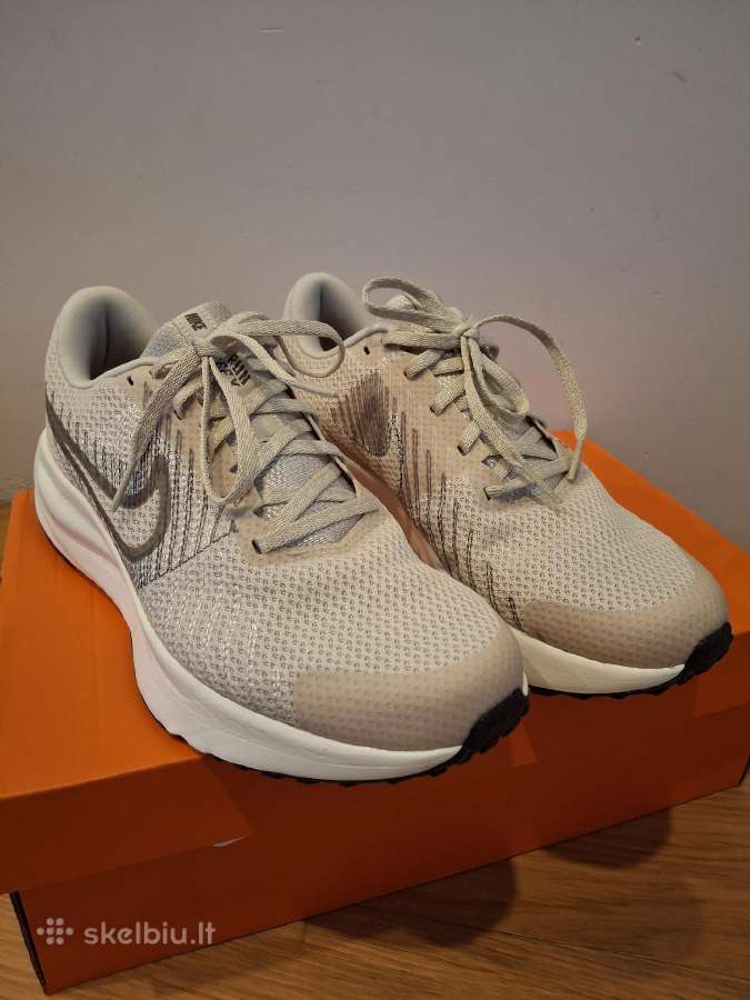 Nike kedai - nuotraukos Nr. 2