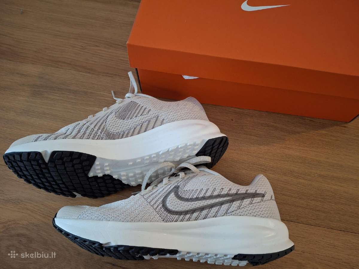 Nike kedai - nuotraukos Nr. 3