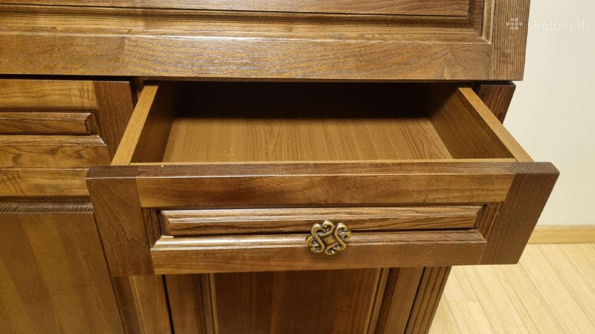 Medinė spinta, gaminta pagal individualų užsakymą - nuotraukos Nr. 19