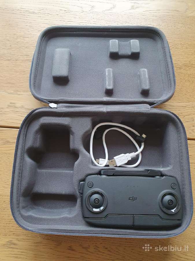 Dji Mavic Minipultas, dėklas ir laidas