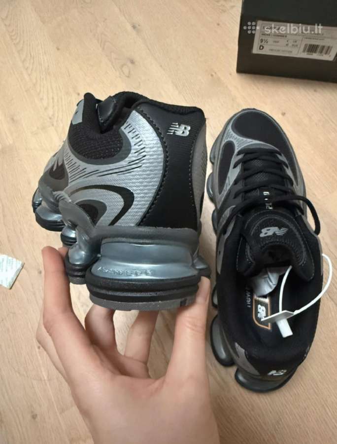 New Balance batai ir Burberry džemperis - nuotraukos Nr. 7
