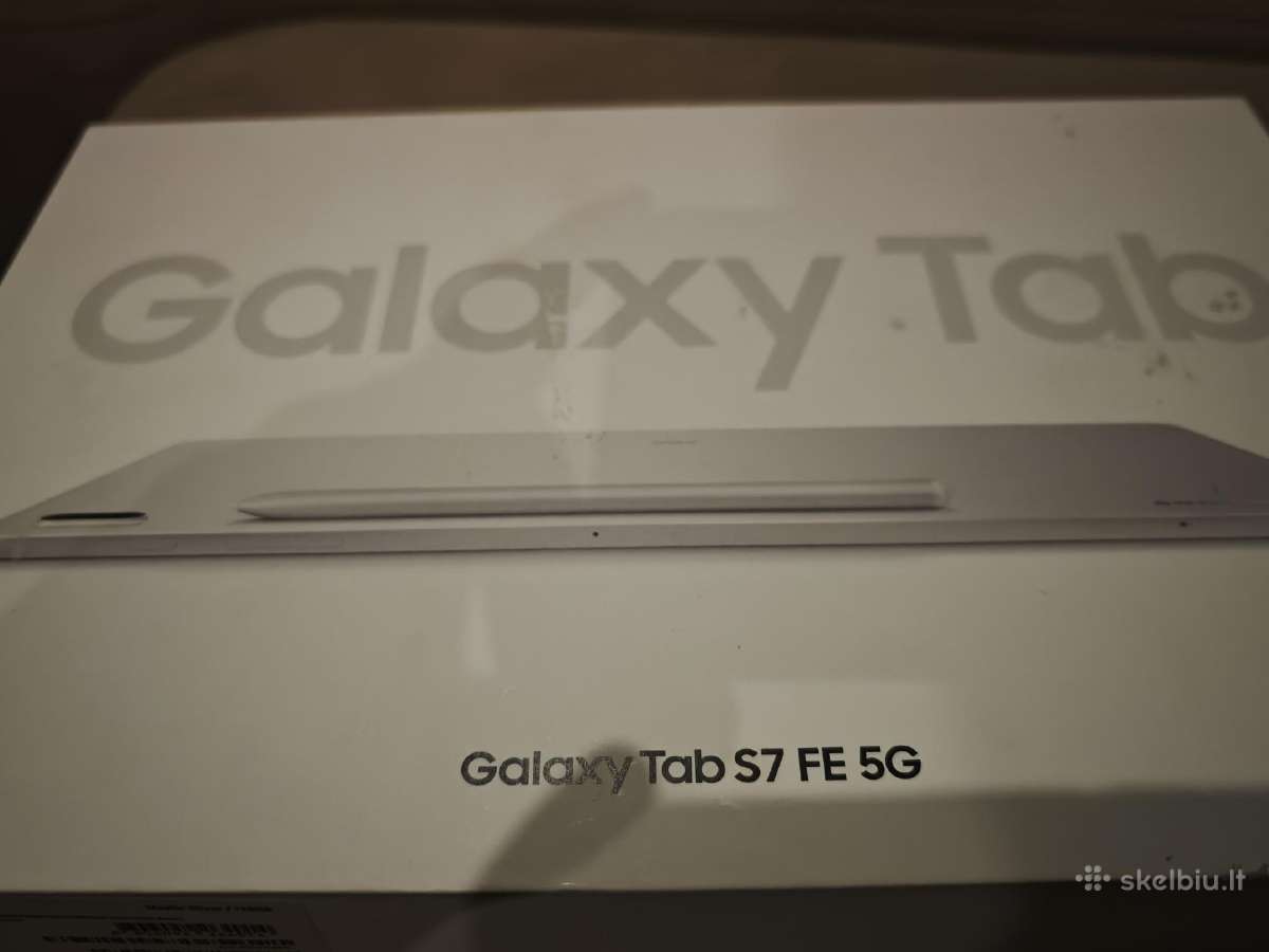 Samsung Galaxy Tab S7 Fe 5G su dėklu ir klaviatūra
