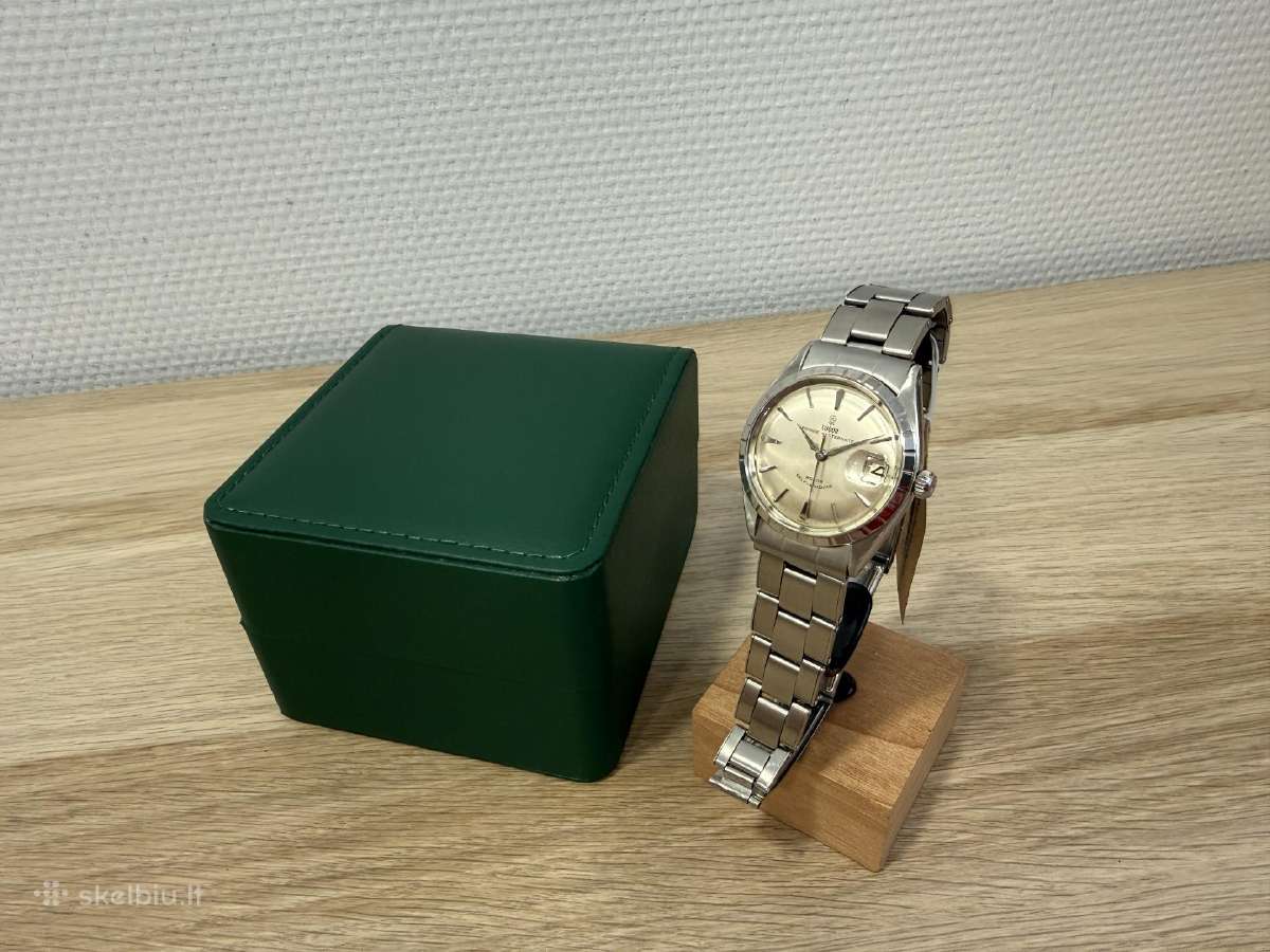 Tudor Prince Small Rose