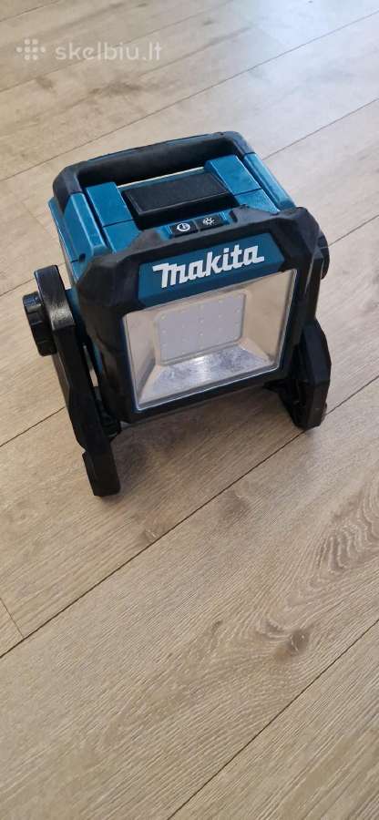 Makita prožektorius