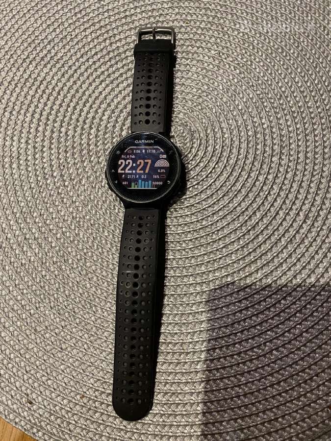 Laikrodis Garmin Forerunner 235