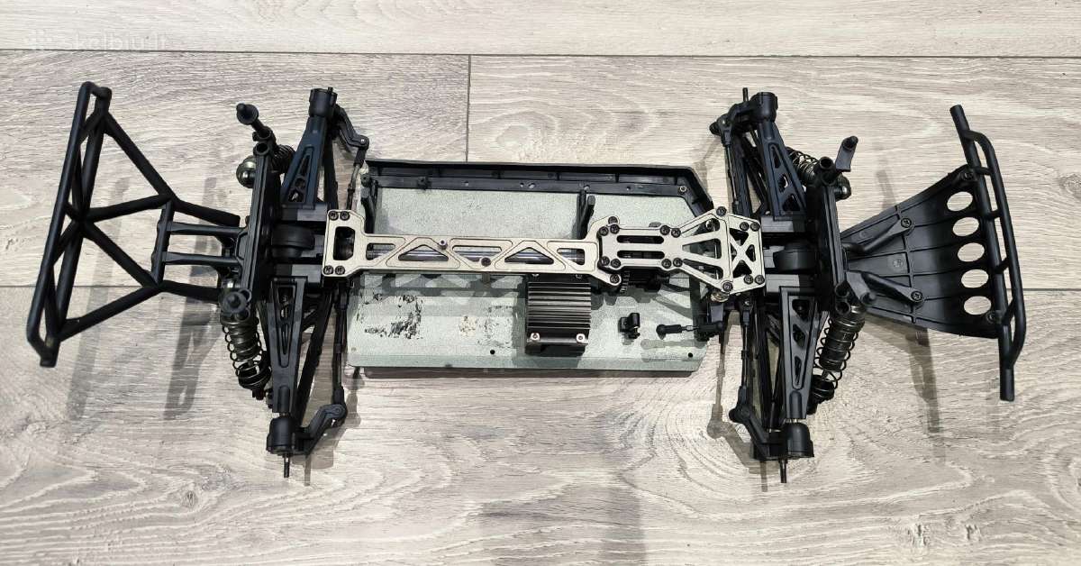 RC automodelių važiuoklės, dalys, pultai - nuotraukos Nr. 6