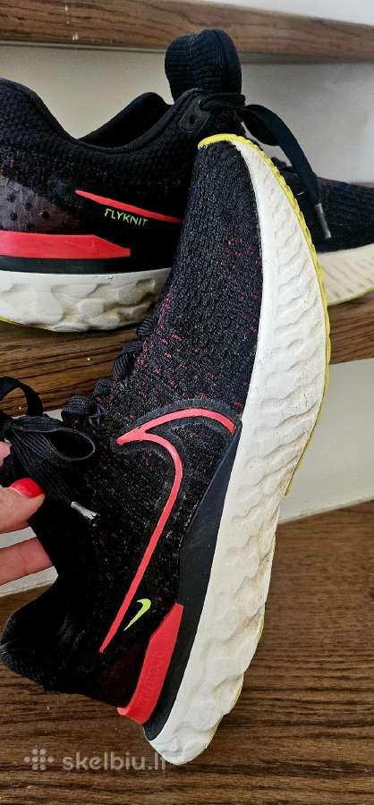 Nike kedai - nuotraukos Nr. 4