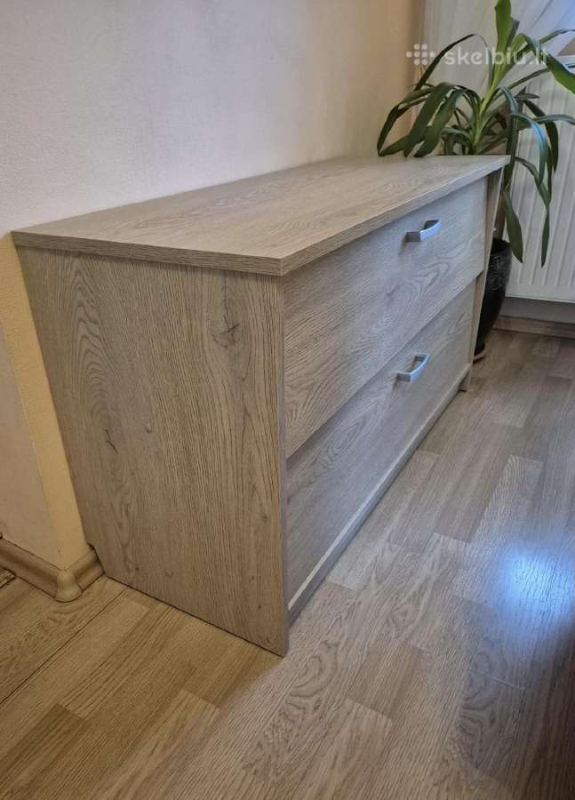 Nauja batų/daiktų spintelė