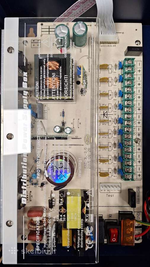 9 kanalų 120w 10a maitinimo šaltinis