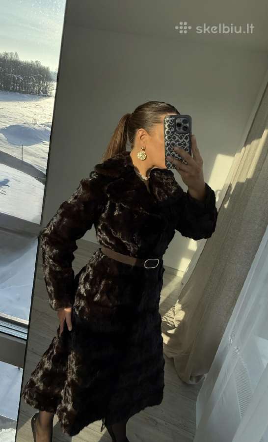Elegantiški natūralūs kailiniai