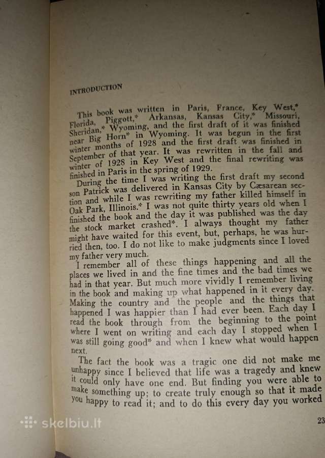 Ernest Hemingway. A farewell to arms - nuotraukos Nr. 4