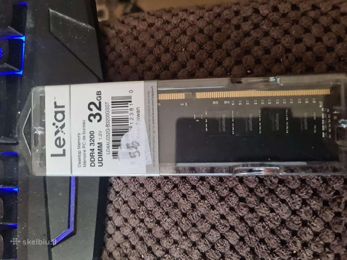 Lexar 32 GB
