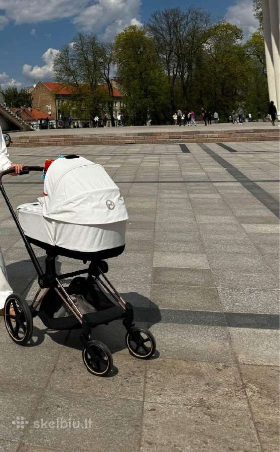 Cybex Priam V4