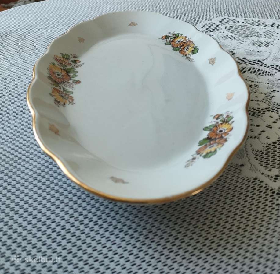 Siaura,ilga lėkštė. Silkinė, indai