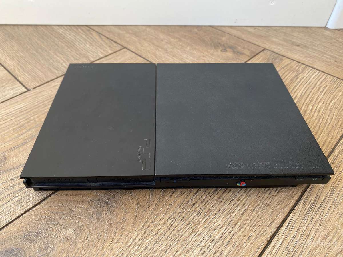Playstation 2 Slim - nuotraukos Nr. 5