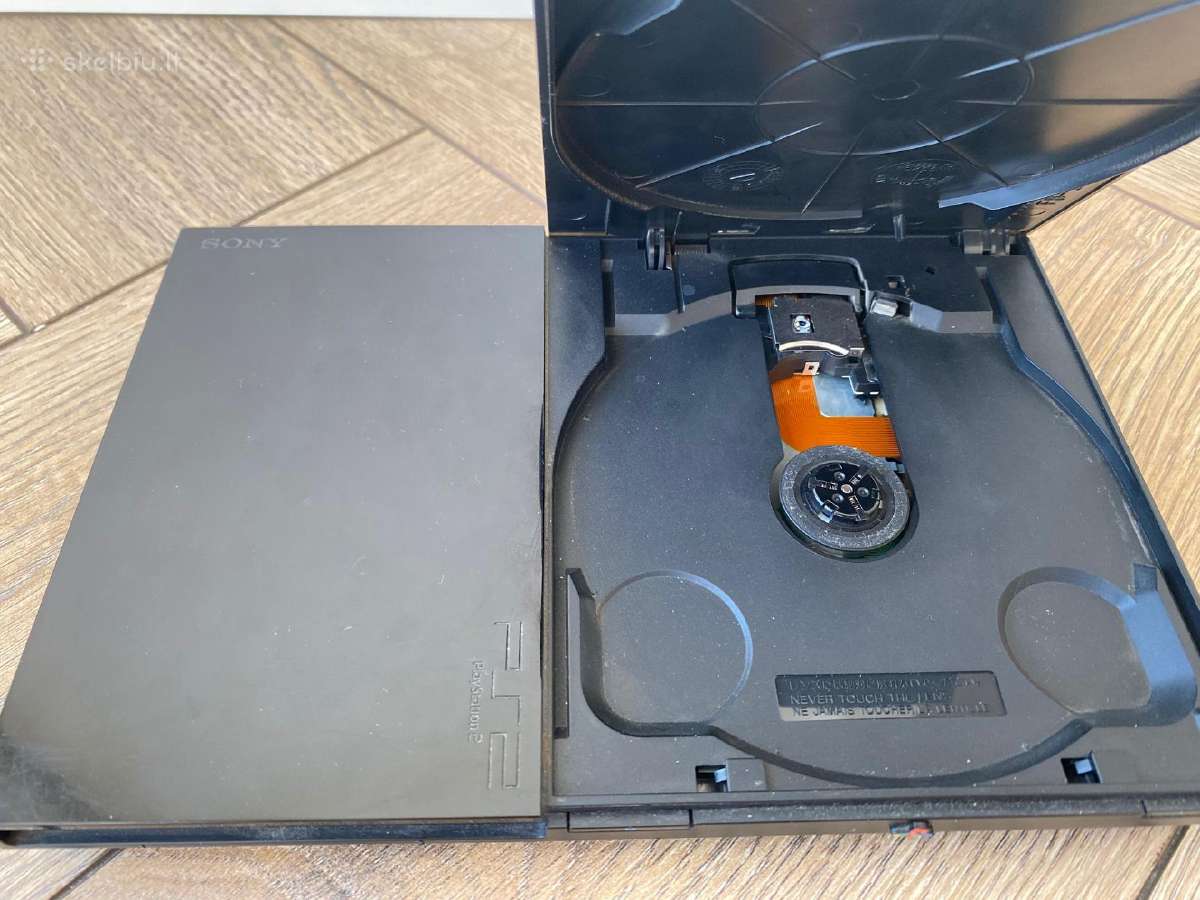 Playstation 2 Slim - nuotraukos Nr. 6
