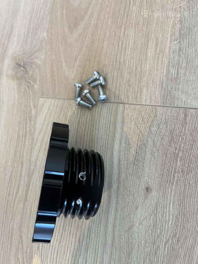 Thrustmaster adapteris