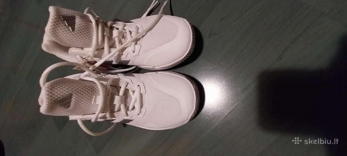 Moteriški adidas teniso bateliai uk6 .1/5 , eu 39,