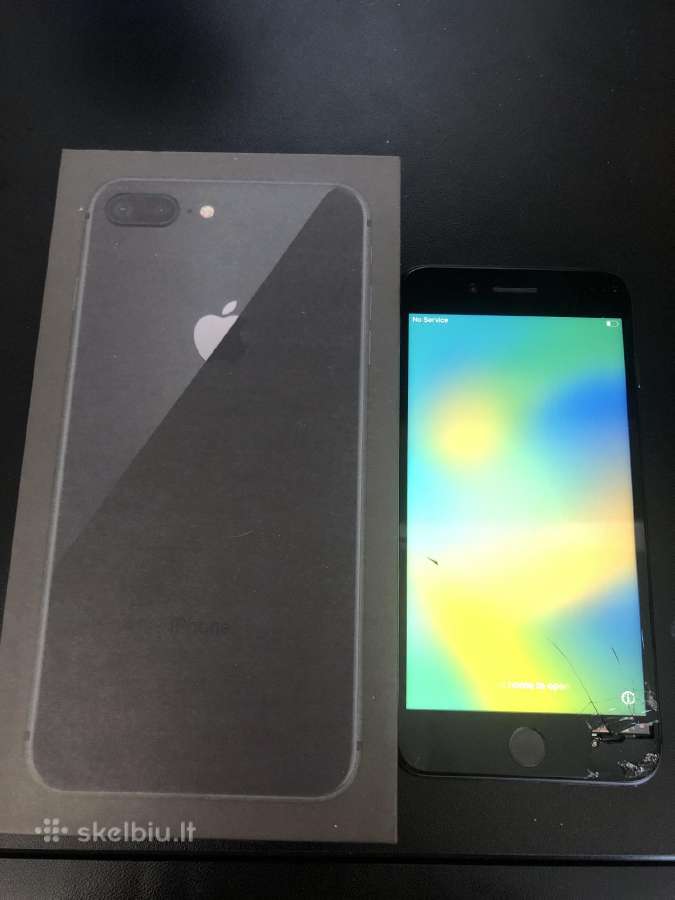 iPhone 8 Plus
