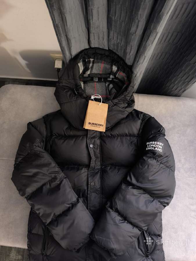 Burberry Striukė