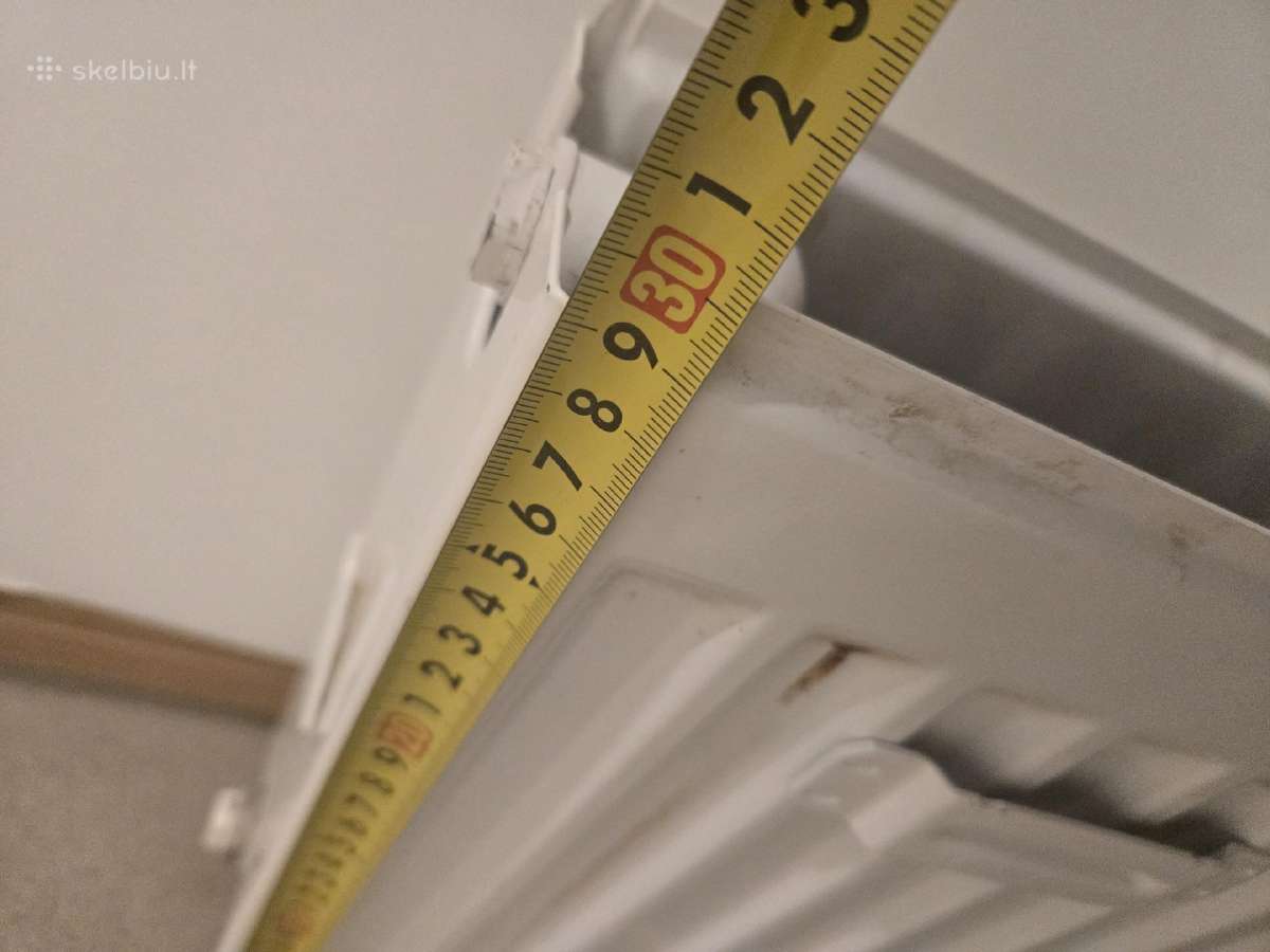 Parduodu skardinį radiatorių 200cm apatinis pajung