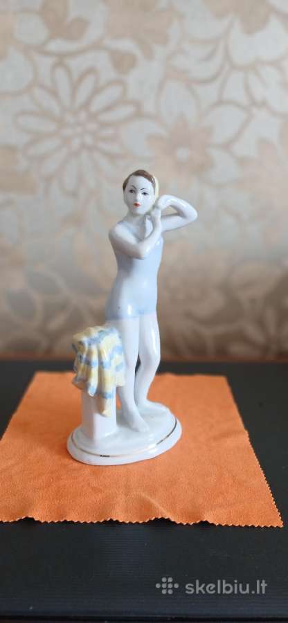 Statulele Лфз 1950m