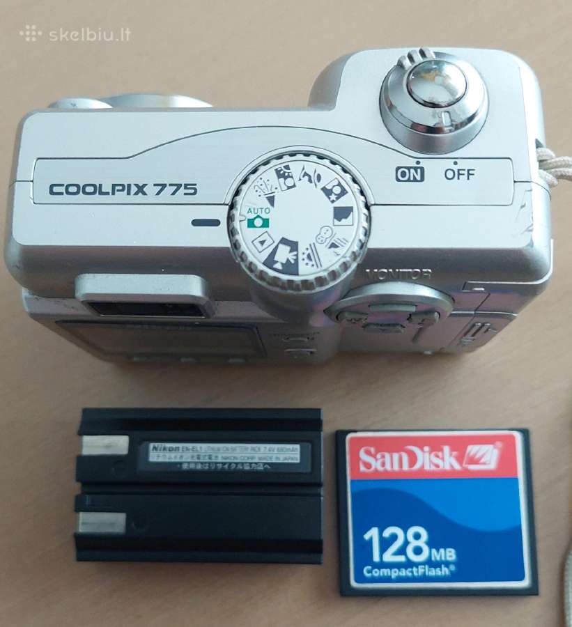 Nikon coolpix 775