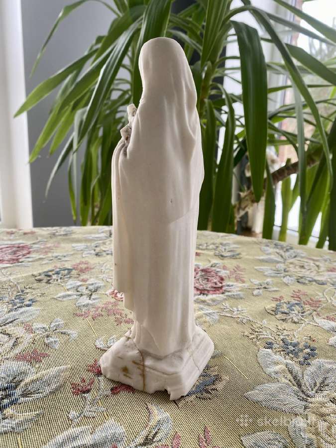 Vintažinė Šv.teresėlės skulptūra iš akmens - nuotraukos Nr. 4