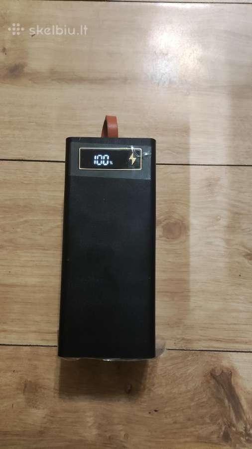 Skubiai Power bank su prožektorium