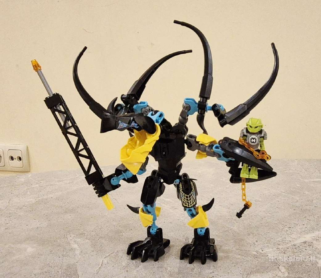 Lego Hero Factory: Flyer Beast Vs. Breez (44020)