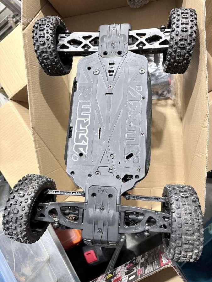 Arrma Typhon 4x4 brushed 1/8 scale - nuotraukos Nr. 10