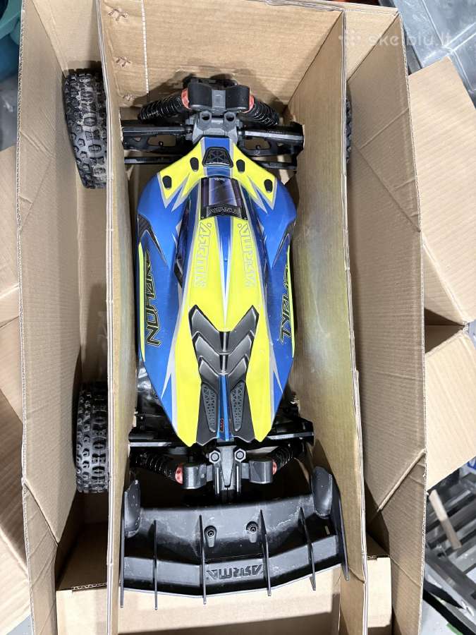 Arrma Typhon 4x4 brushed 1/8 scale