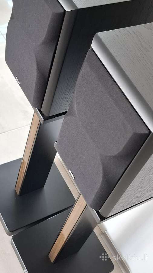 Bowers & Wilkins cdm 2 kolonėlės.
