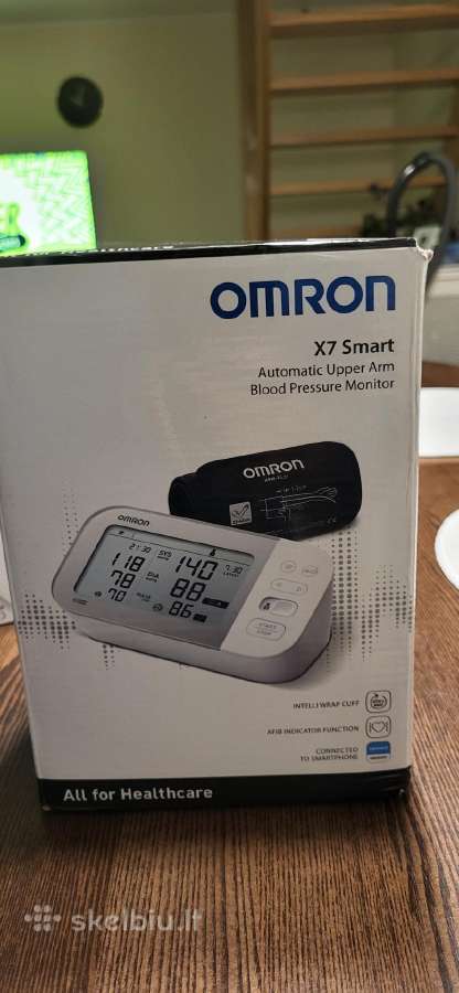 Kraujospudžio matuoklis omron x7 smart
