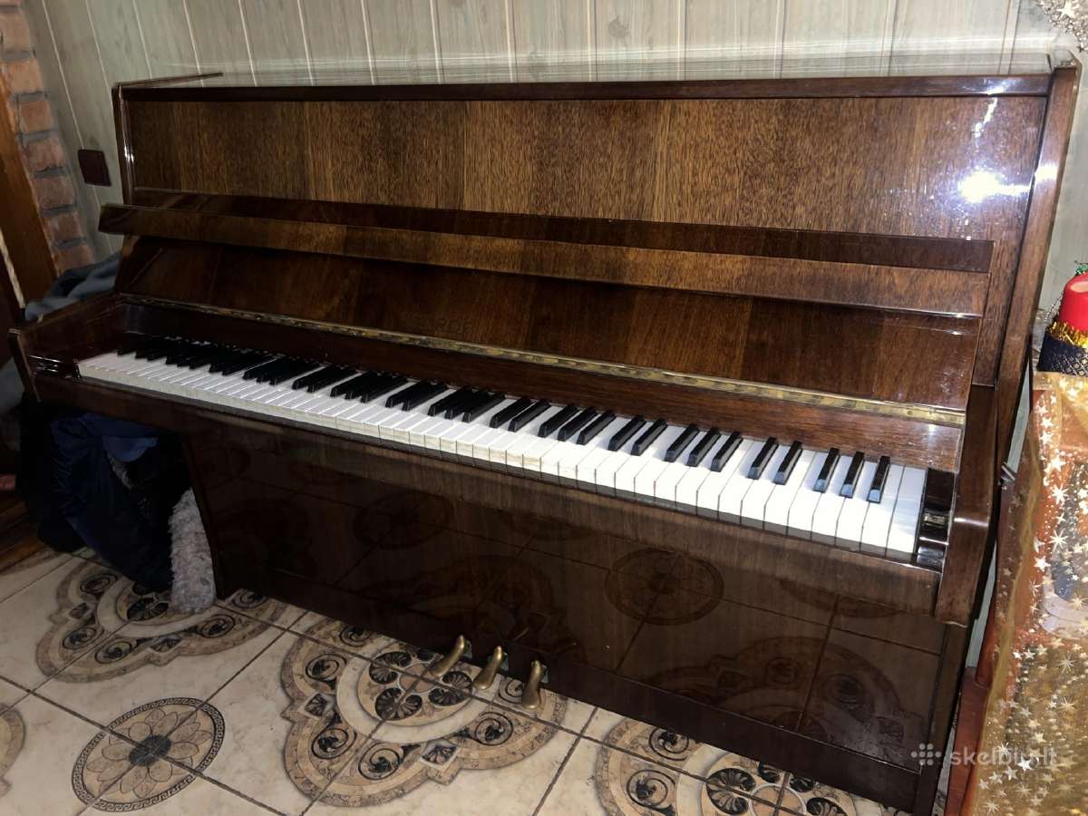 Pianinas petrof