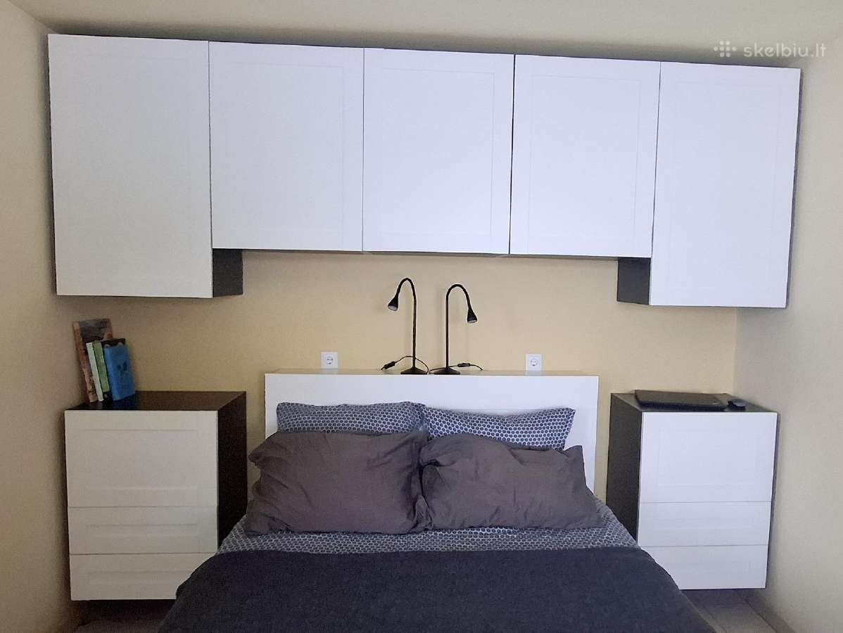 Ikea spintelės ir galvūgalis