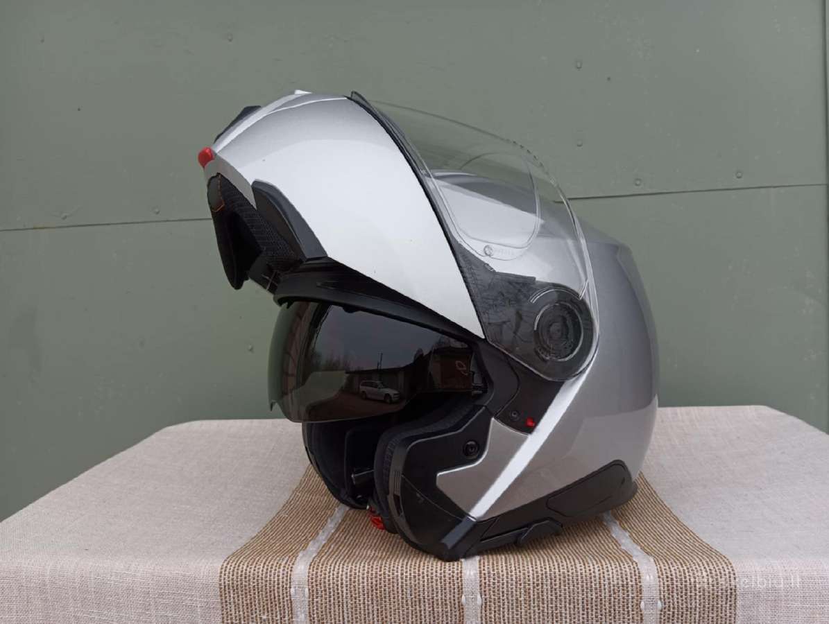 Moto šalmai Schuberth, Shoei, Arai, Hjc, Agv, Ls2 - nuotraukos Nr. 17