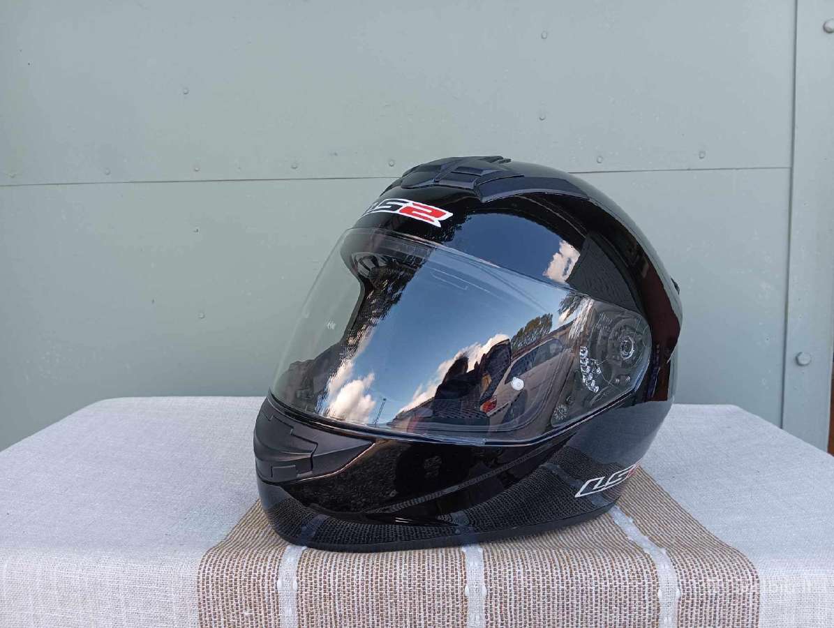 Moto šalmai Schuberth, Shoei, Arai, Hjc, Agv, Ls2 - nuotraukos Nr. 30