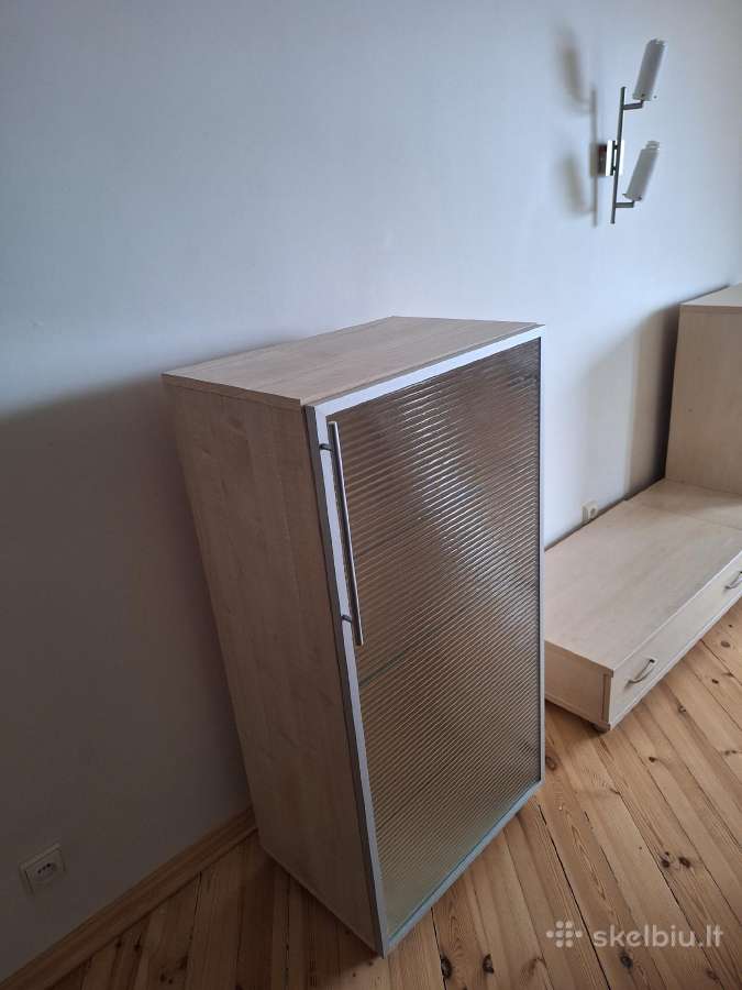 Spintelė spinta sekcija stiklinėmis durelėmis - nuotraukos Nr. 2
