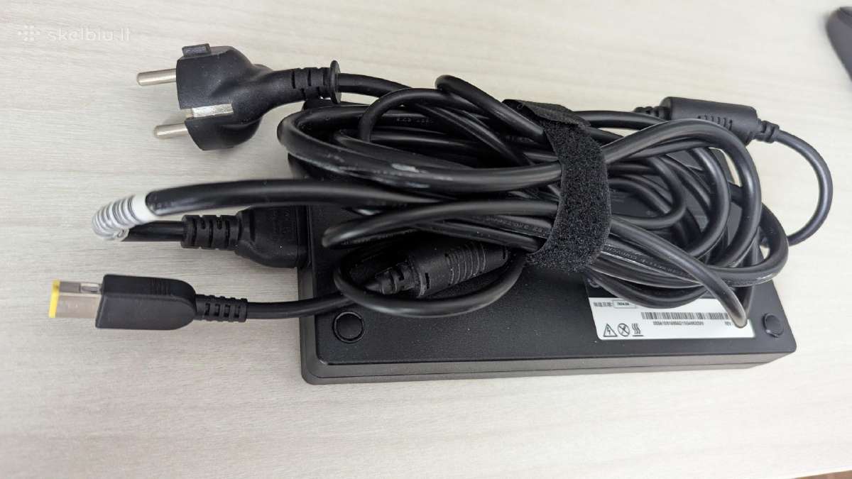 Lenovo 300w Pakrovėjas Originalus (pilnas komplekt
