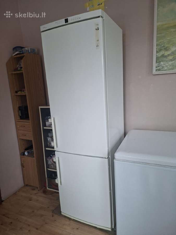 Liebherr šaldytuvas 200x60x60cm premium Biofresh A