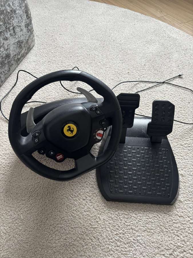 Thrustmaster vairas