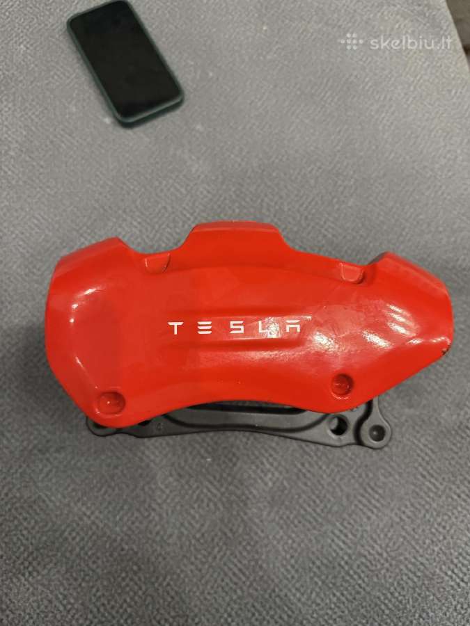 Tesla detales