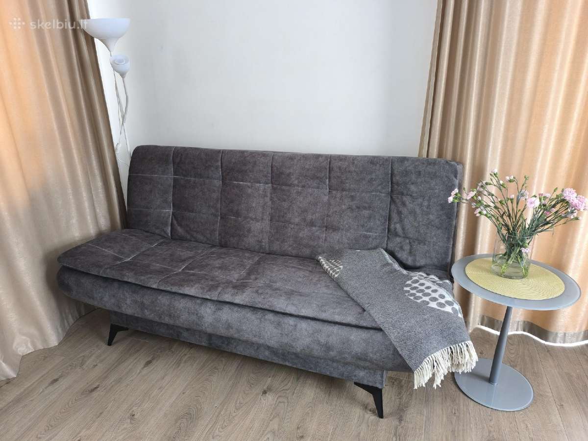 Elegantiška sofa lova